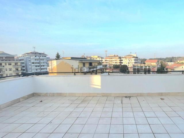 Appartamento in vendita di 97 m² in Via Luigi Marchetti