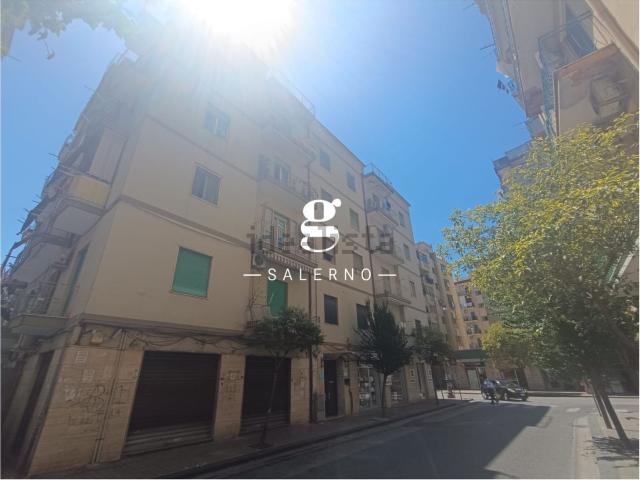 Appartamento in vendita di 97 m² in Via Martiri Ungheresi