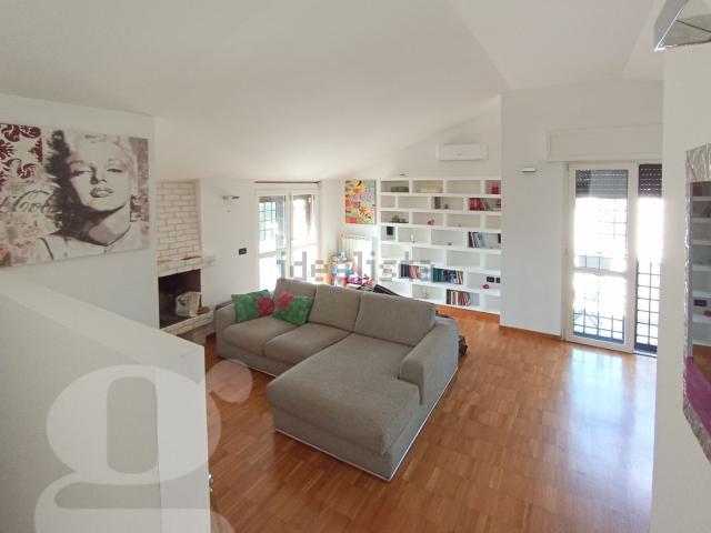 Appartamento in vendita di 97 m² in Via Marotta