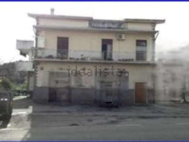 Appartamento in vendita di 97 m² in Via Michele Molinaro, 32