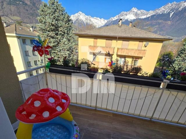 Appartamento in vendita di 97 m² in Via Monte Tessa