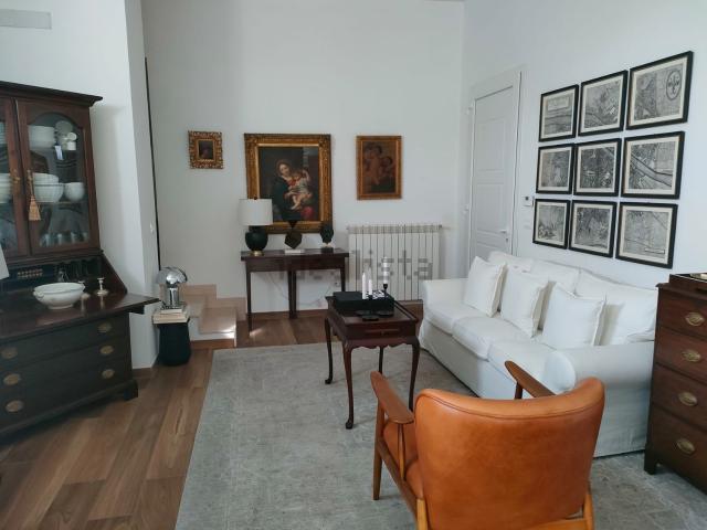 Appartamento in vendita di 97 m² in Via Neghelli, 41
