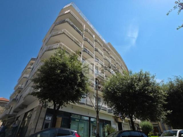 Appartamento in vendita di 97 m² in Via Riscatto, 5