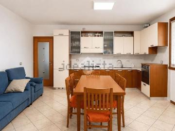 Appartamento in vendita di 97 m² in Via Scandolara