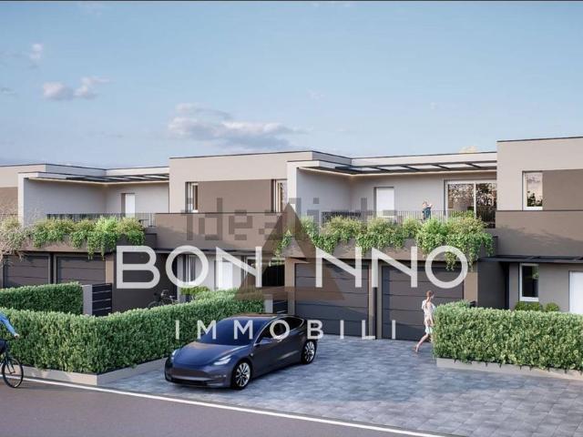 Appartamento in vendita di 97 m² in Via San Pio X