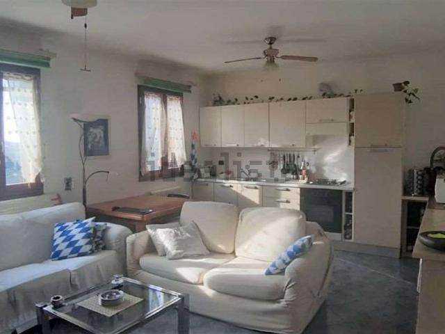 Appartamento in vendita di 97 m² in Via San Vitale Ovest