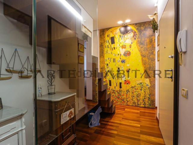 Appartamento in vendita di 97 m² in Via Sondrio