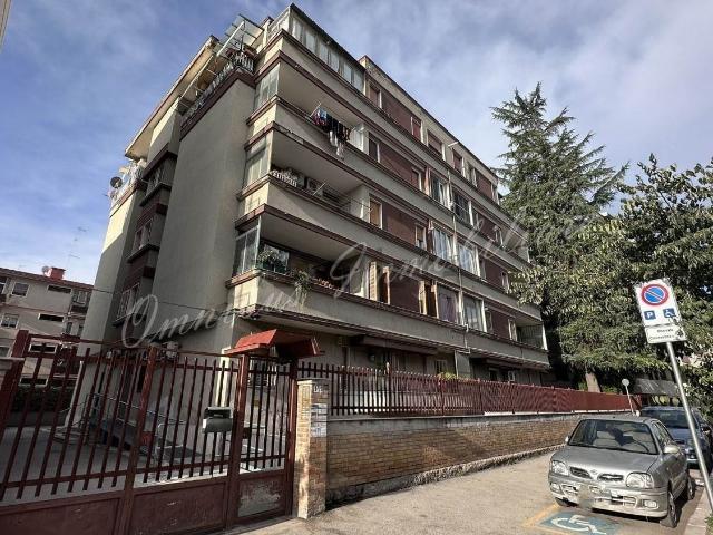 Appartamento in vendita di 97 m² in Viale Ofanto, 158