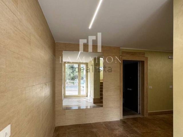 Appartamento in vendita di 97 m² in Viale Duca d&apos Aosta, 71