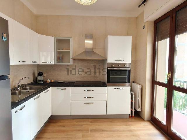 Appartamento in vendita di 97 m² in Viale Giuseppe di Vittorio, 205