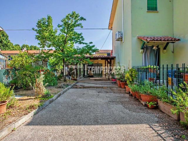 Appartamento in vendita di 97 m² in Viale Umberto I, 26