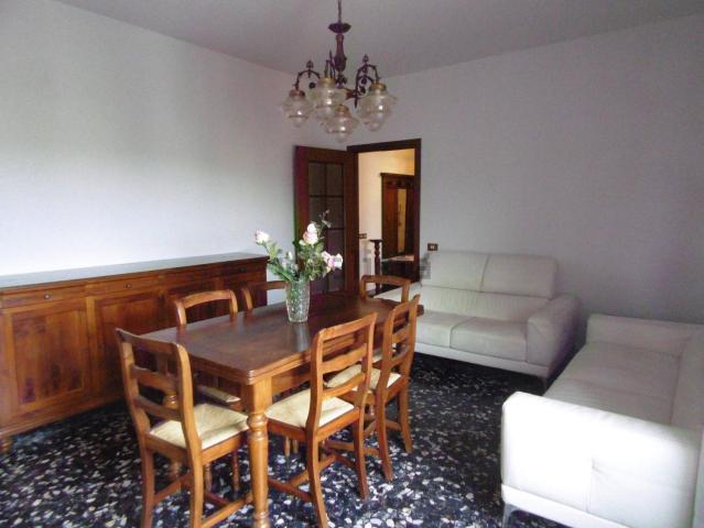 Appartamento in vendita di 94 m² in Corso Umberto I, 33