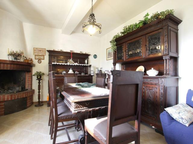 Appartamento in vendita di 94 m² in Strada Cassia Sud, 20