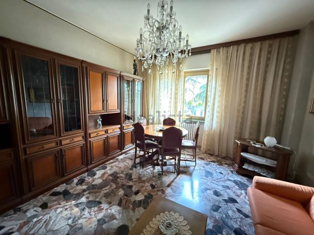 Appartamento in vendita di 94 m² in Via 2 Giugno, 6