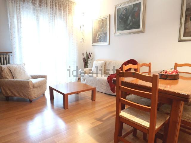Appartamento in vendita di 94 m² in Via Unità, 39