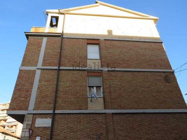 Appartamento in vendita di 94 m² in Via Val d&apos Aosta