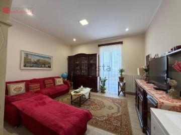 Appartamento in vendita di 94 m² in Via Abruzzi, 73100