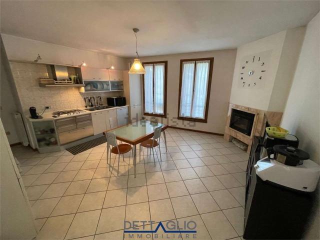 Appartamento in vendita di 94 m² in Via Ballò