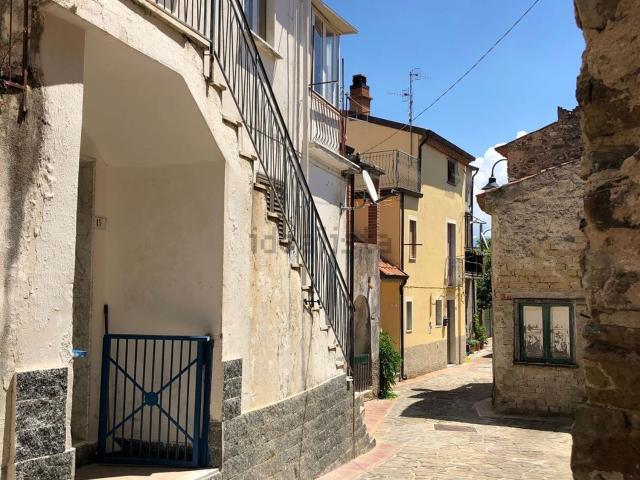 Appartamento in vendita di 94 m² in Via Convento, 11