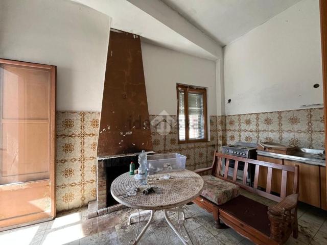Appartamento in vendita di 94 m² in Via Crocefisso, 18
