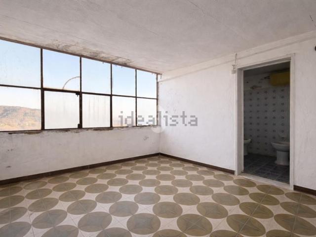 Appartamento in vendita di 94 m² in Via Crociata, 31