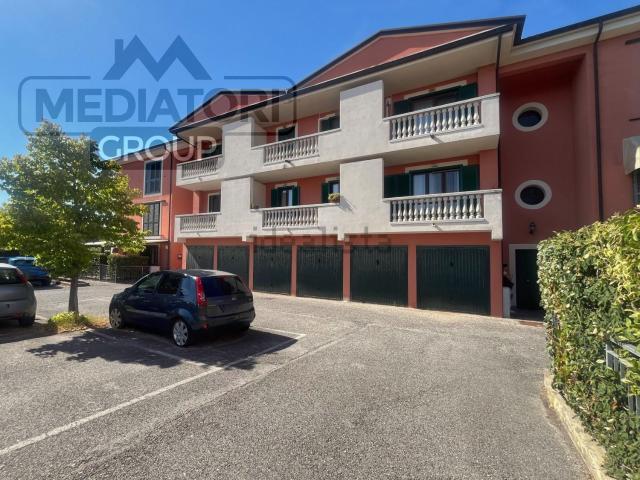 Appartamento in vendita di 94 m² in Via Cristoforo Colombo, 62