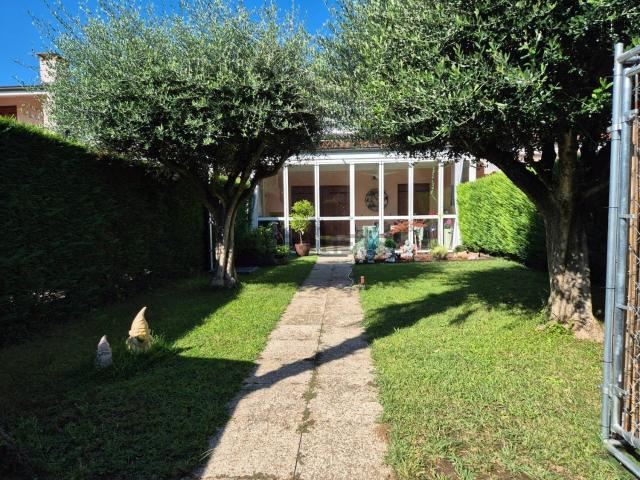 Appartamento in vendita di 94 m² in Via dei Vigneti, 193