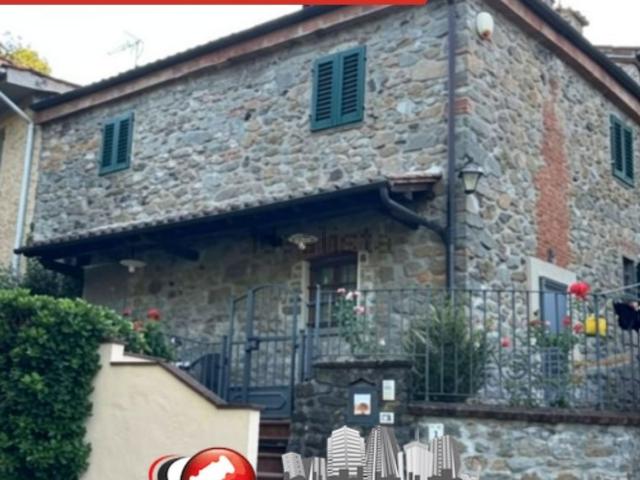 Appartamento in vendita di 94 m² in Via della Nievole