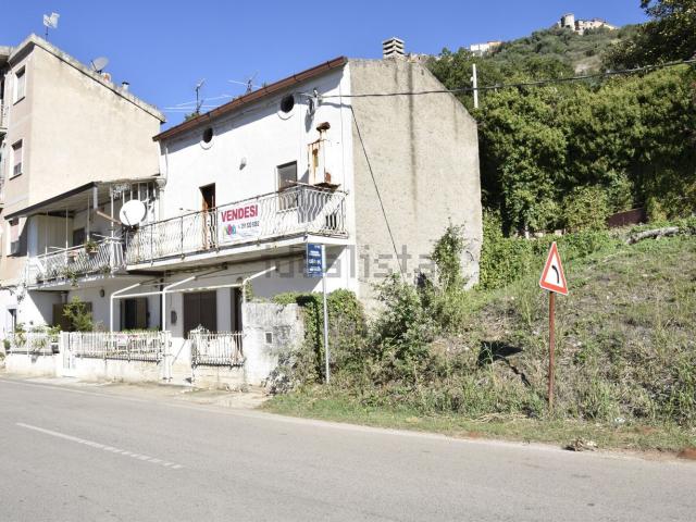 Appartamento in vendita di 94 m² in Via delle Terme