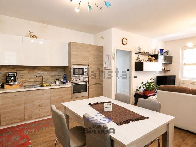 Appartamento in vendita di 94 m² in Via Europa, 50
