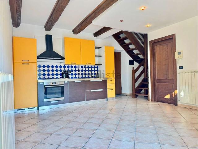 Appartamento in vendita di 94 m² in Via Felice Cavallotti