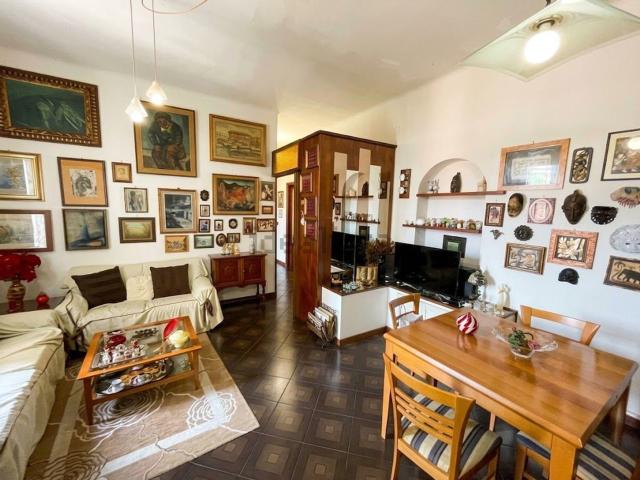 Appartamento in vendita di 94 m² in Via Francesco Crispi