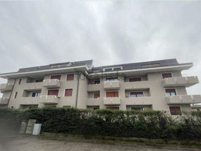Appartamento in vendita di 94 m² in Via G. Mameli, 1