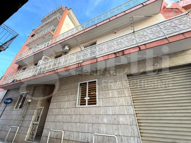 Appartamento in vendita di 94 m² in Via Gen. A. Crispo