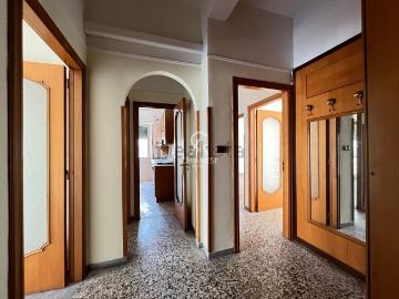 Appartamento in vendita di 94 m² in Via Giovanni Lanzalone, 33