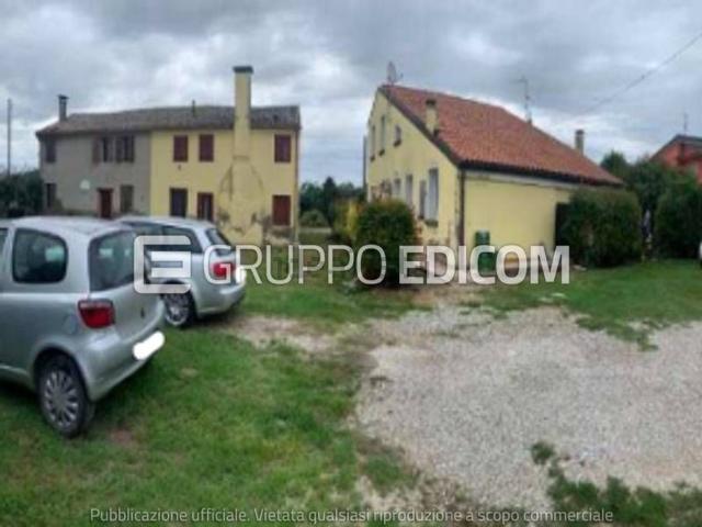 Appartamento in vendita di 94 m² in Via Giacomo Leopardi