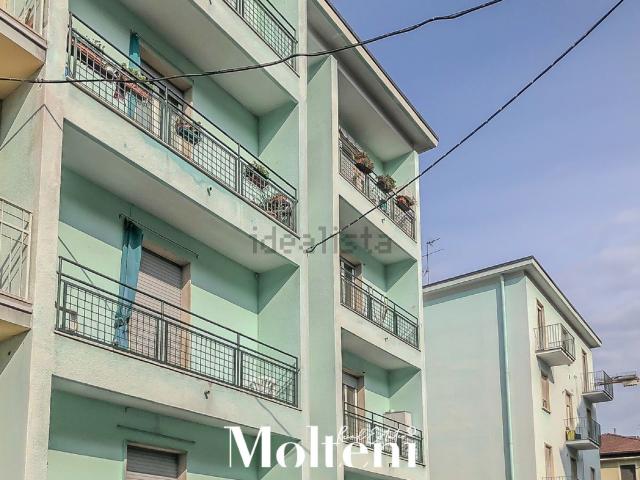 Appartamento in vendita di 94 m² in Via Giacomo Leopardi, 7