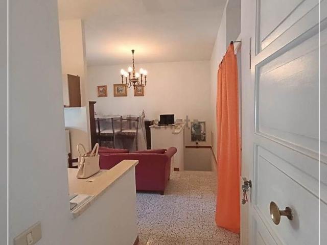 Appartamento in vendita di 94 m² in Via IV Novembre, 19