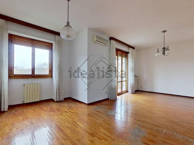 Appartamento in vendita di 94 m² in Via Luca Signorelli