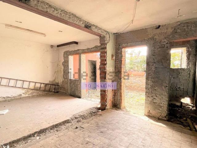 Appartamento in vendita di 94 m² in Via Luciano Lama