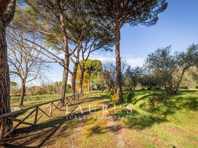Appartamento in vendita di 94 m² in Via Montecchio Vesponi