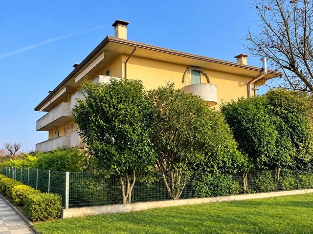 Appartamento in vendita di 94 m² in Via Natisone, 2