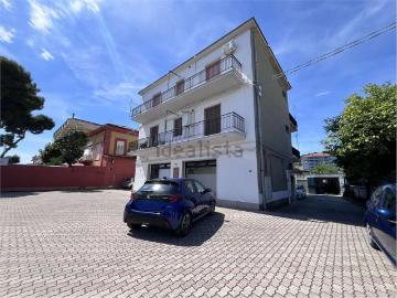 Appartamento in vendita di 94 m² in Via Nazionale Adriatica Sud, 44