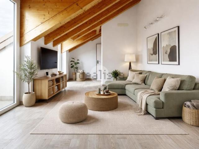 Appartamento in vendita di 94 m² in Via Nino Bixio, 50