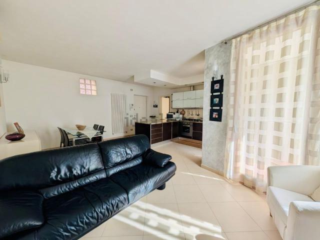 Appartamento in vendita di 94 m² in Via Pirano