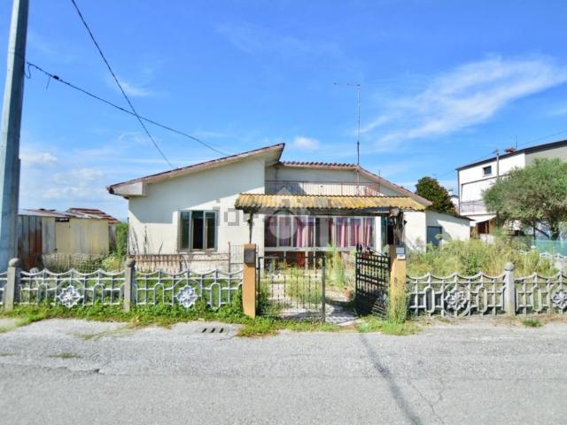 Appartamento in vendita di 94 m² in Via Pradivisi