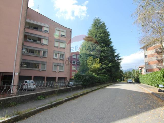 Appartamento in vendita di 94 m² in Via Presolana, 10