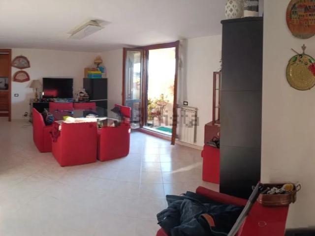 Appartamento in vendita di 94 m² in Via Primo maggio