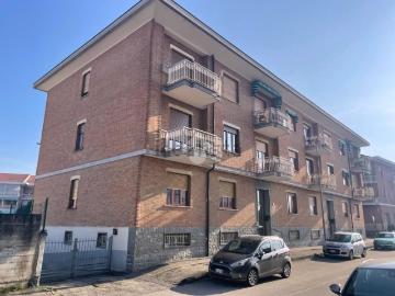 Appartamento in vendita di 94 m² in Via R. Cattaneo, 5
