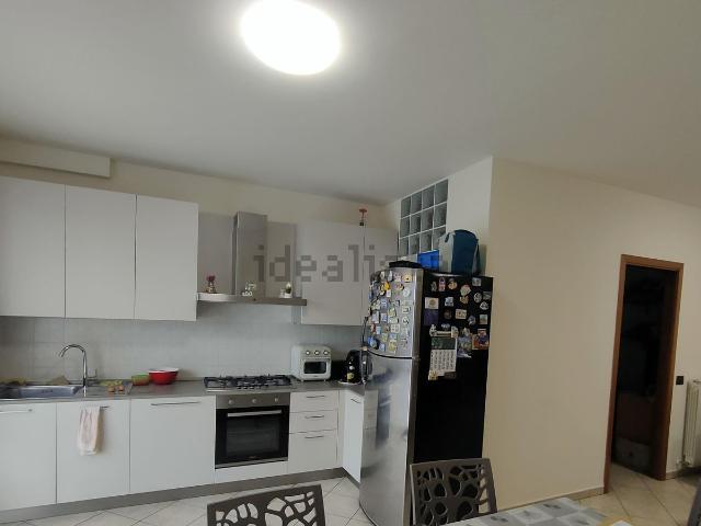 Appartamento in vendita di 94 m² in Via Roma